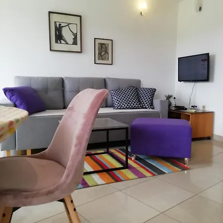 Karmen Apartment