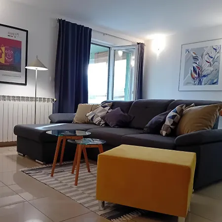 Apartment Karmen *
