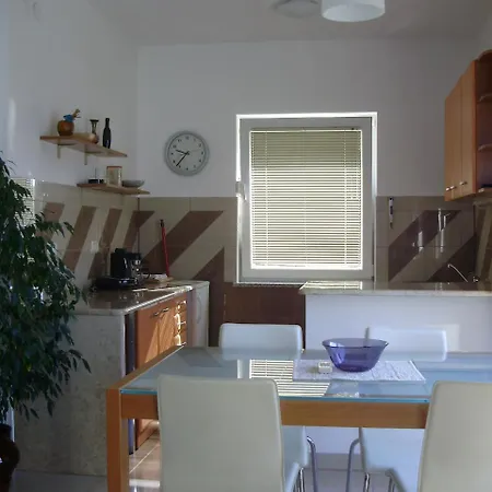 Karmen アパート *